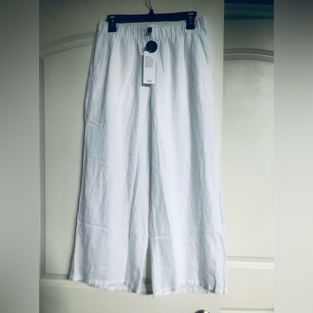 Eileen Fisher organic white
Linen pants size XS